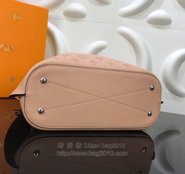 LV女包 路易威登多功能Girolata手袋 Mahina小牛皮 LV時尚水桶包 LV大號休閒手提包 手挎包  ydh2962
